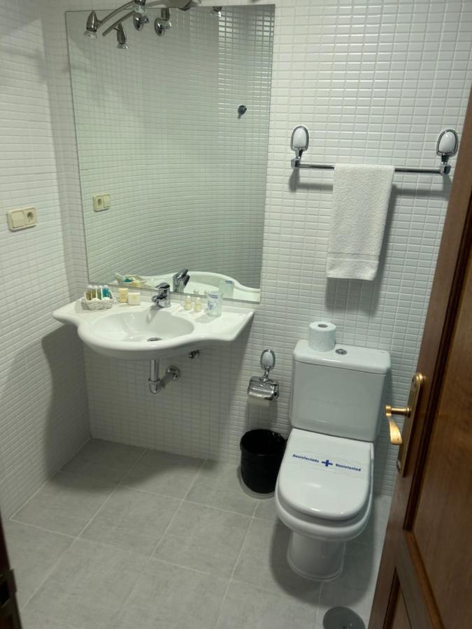 Hostal 36 トレド エクステリア 写真