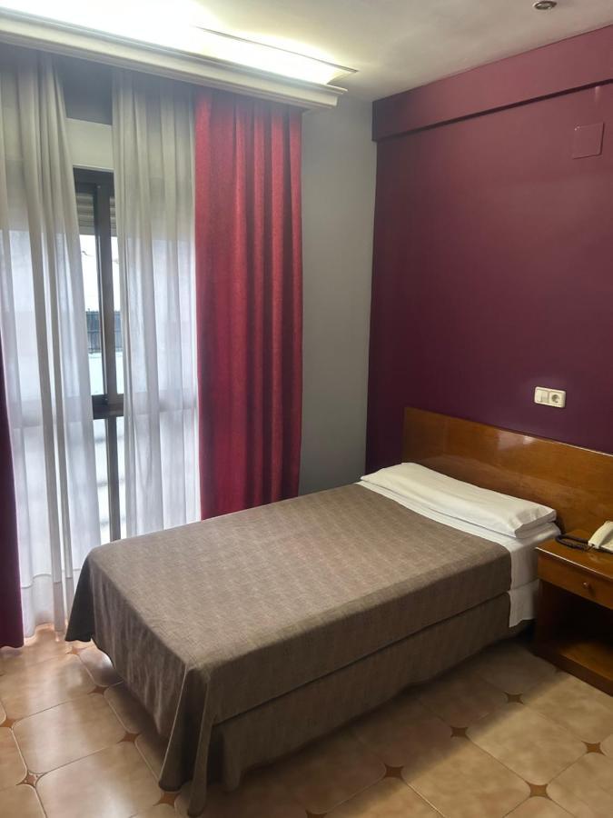 Hostal 36 トレド エクステリア 写真