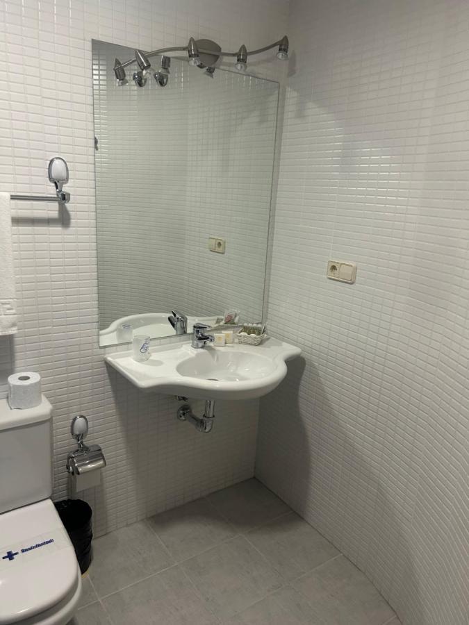 Hostal 36 トレド エクステリア 写真